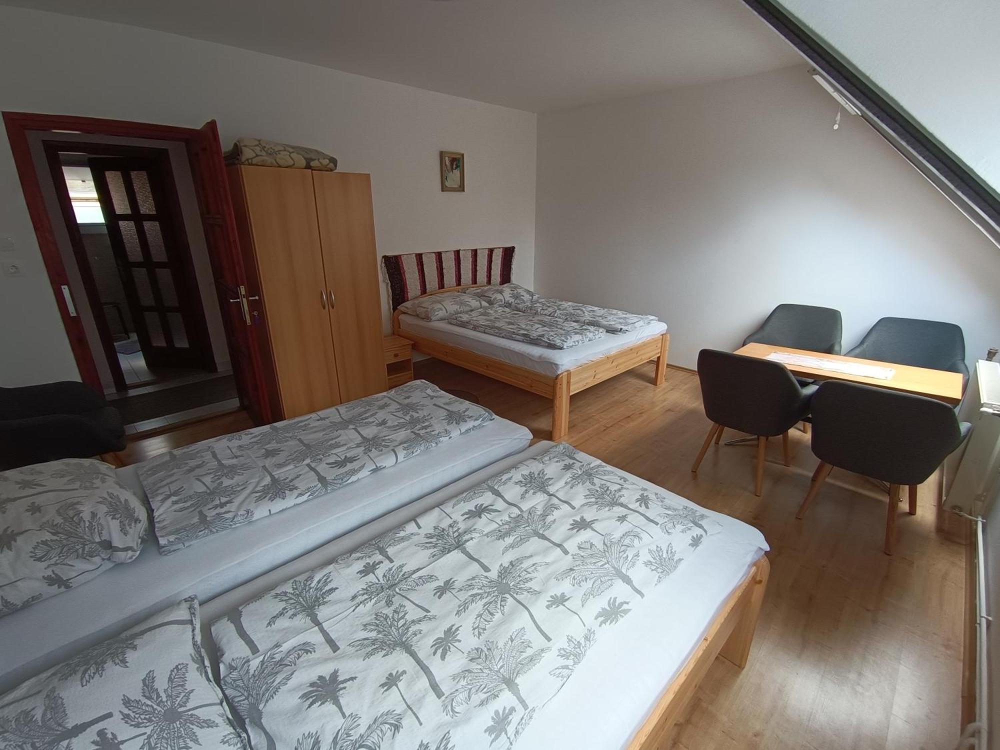 Hethazpuszta Erdeszlak Hotel Isztimér Buitenkant foto